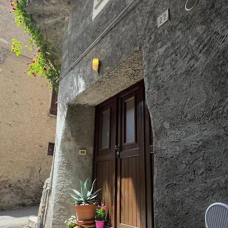 Captain's Quarters - Townhouse On Maggiore Дом отдыха